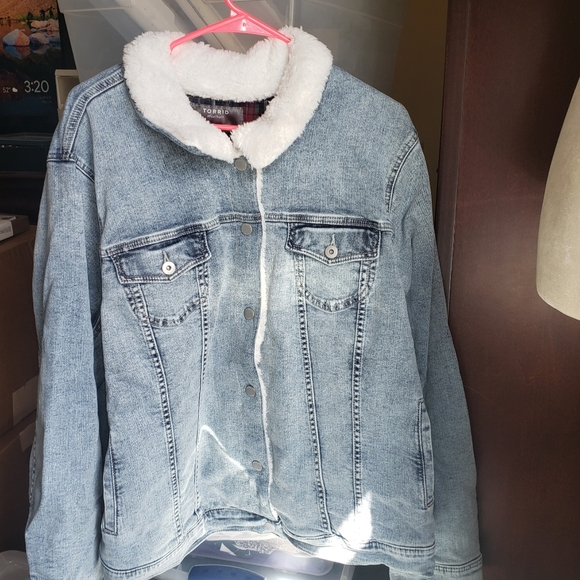 NWT Denim Jacket Sherpa Collar & Plaid Lined - Picture 16 of 16